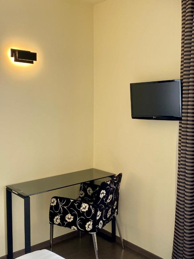 Hotel Campagnola Мальчезине Экстерьер фото
