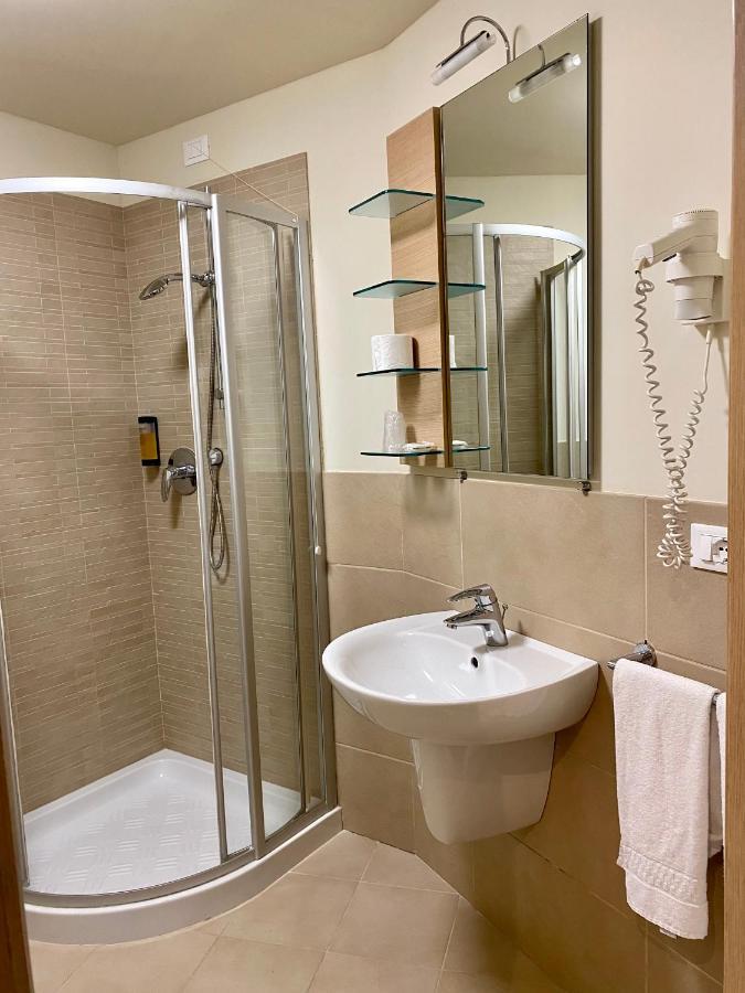 Hotel Campagnola Мальчезине Экстерьер фото